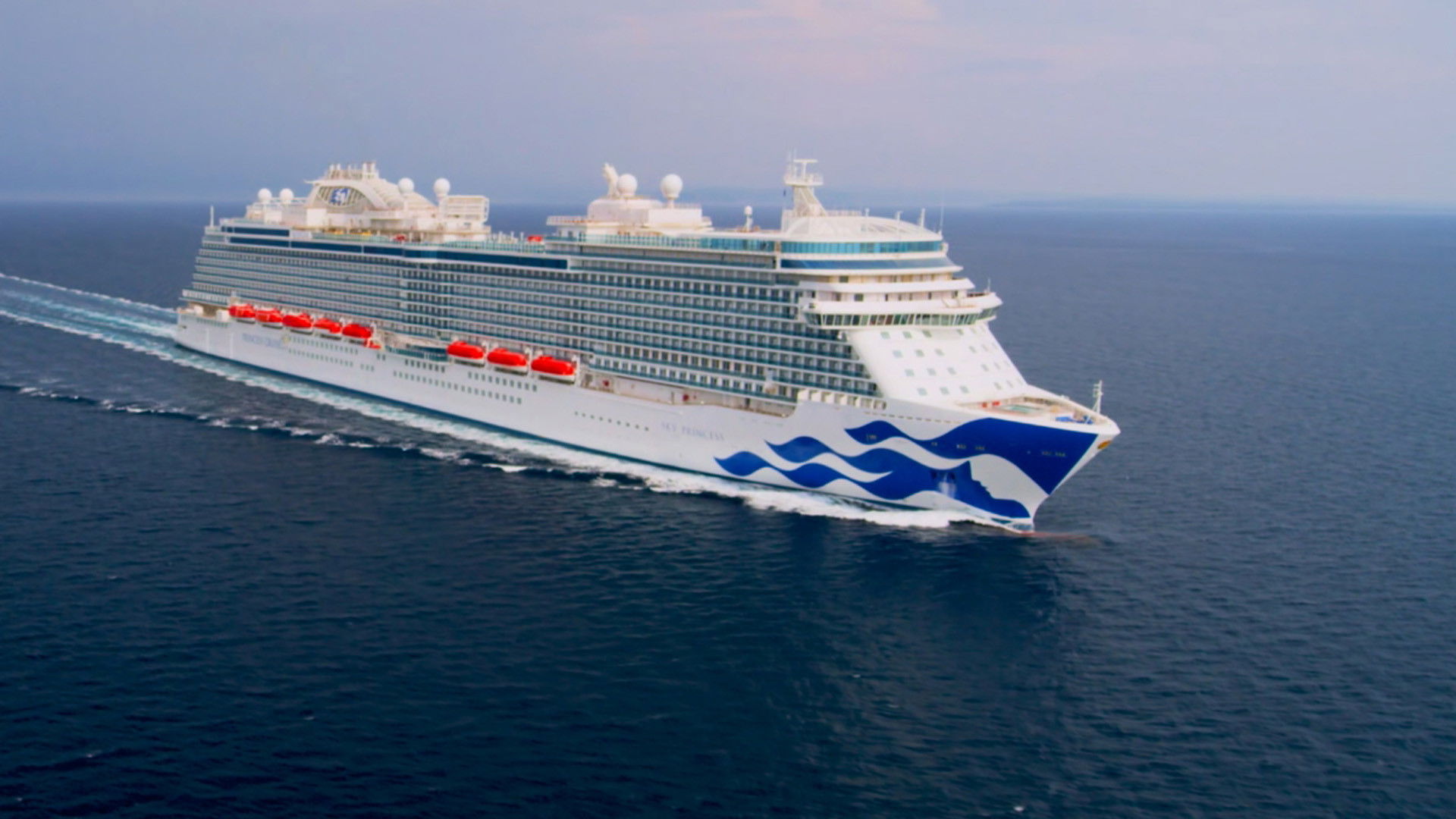 Mighty Cruise Ships S04E08 backdrop