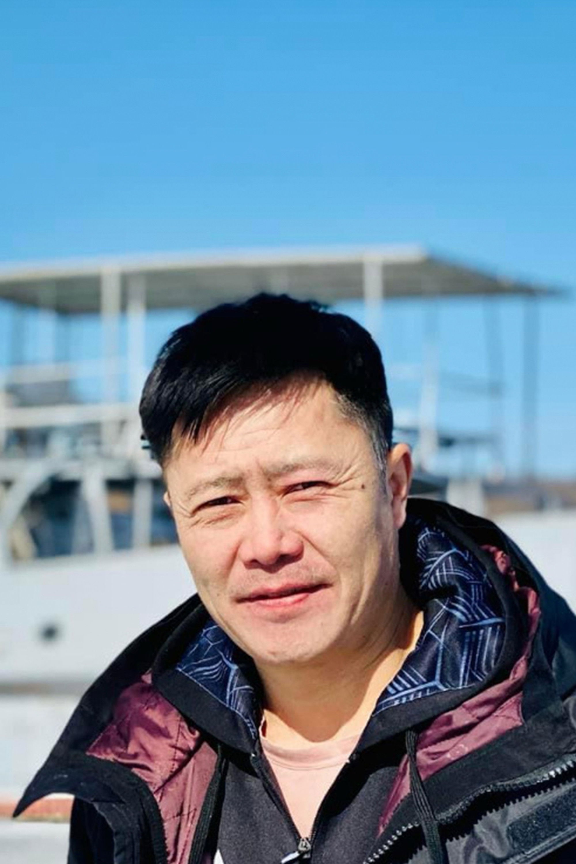 et billede af Tuvshintur Dovdon