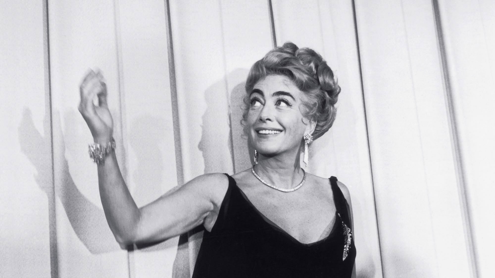 S5E4 · Joan Crawford