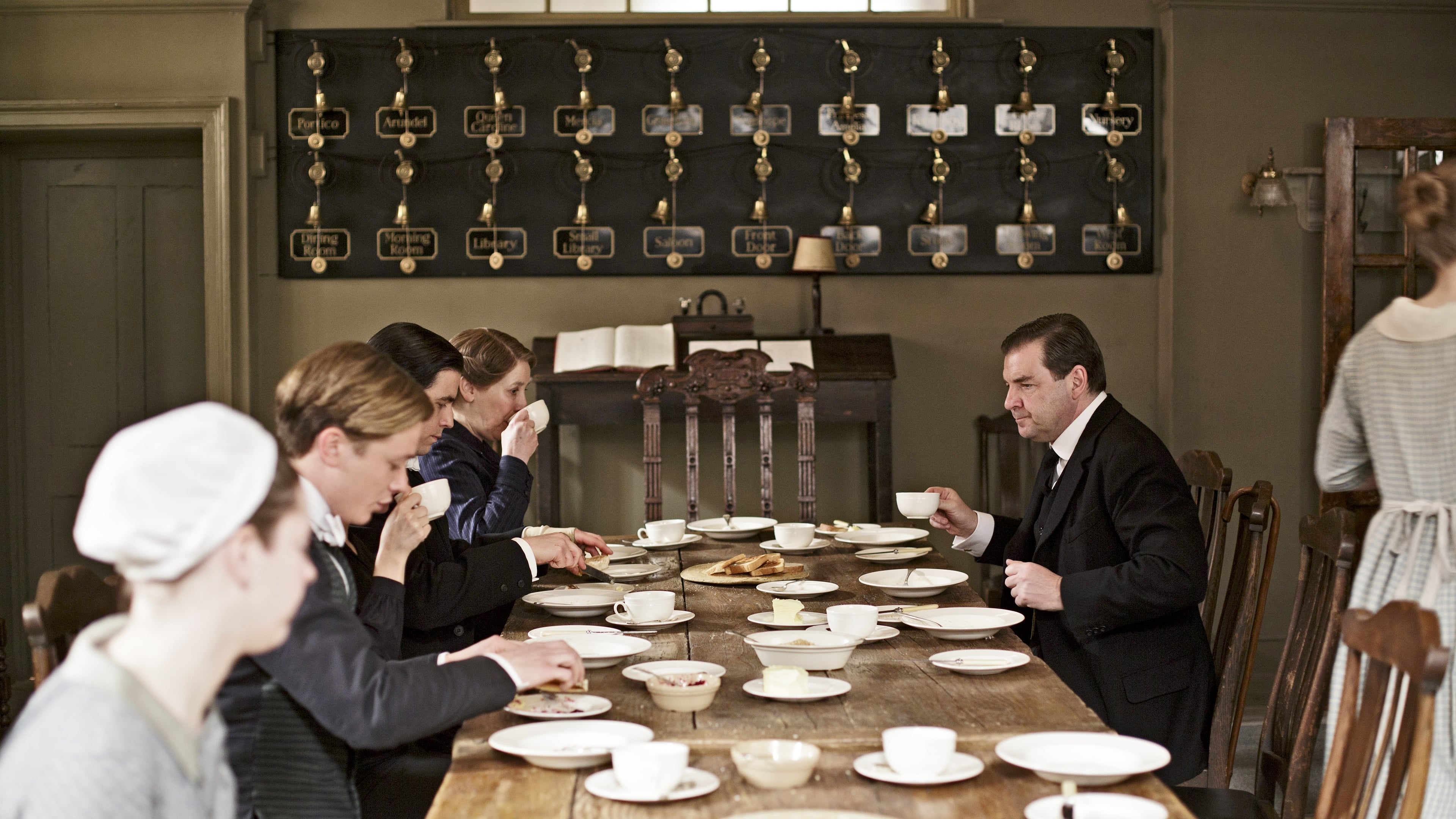 Assistir Downton Abbey: 4x1 online HD - Max Séries