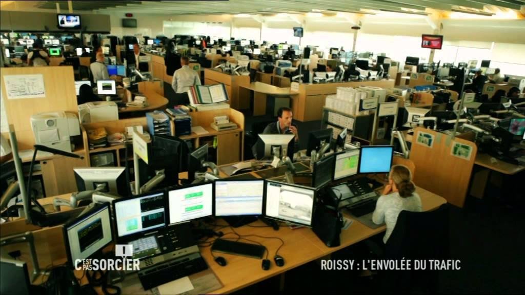 C'est pas sorcier - Roissy : l'envolée du trafic
