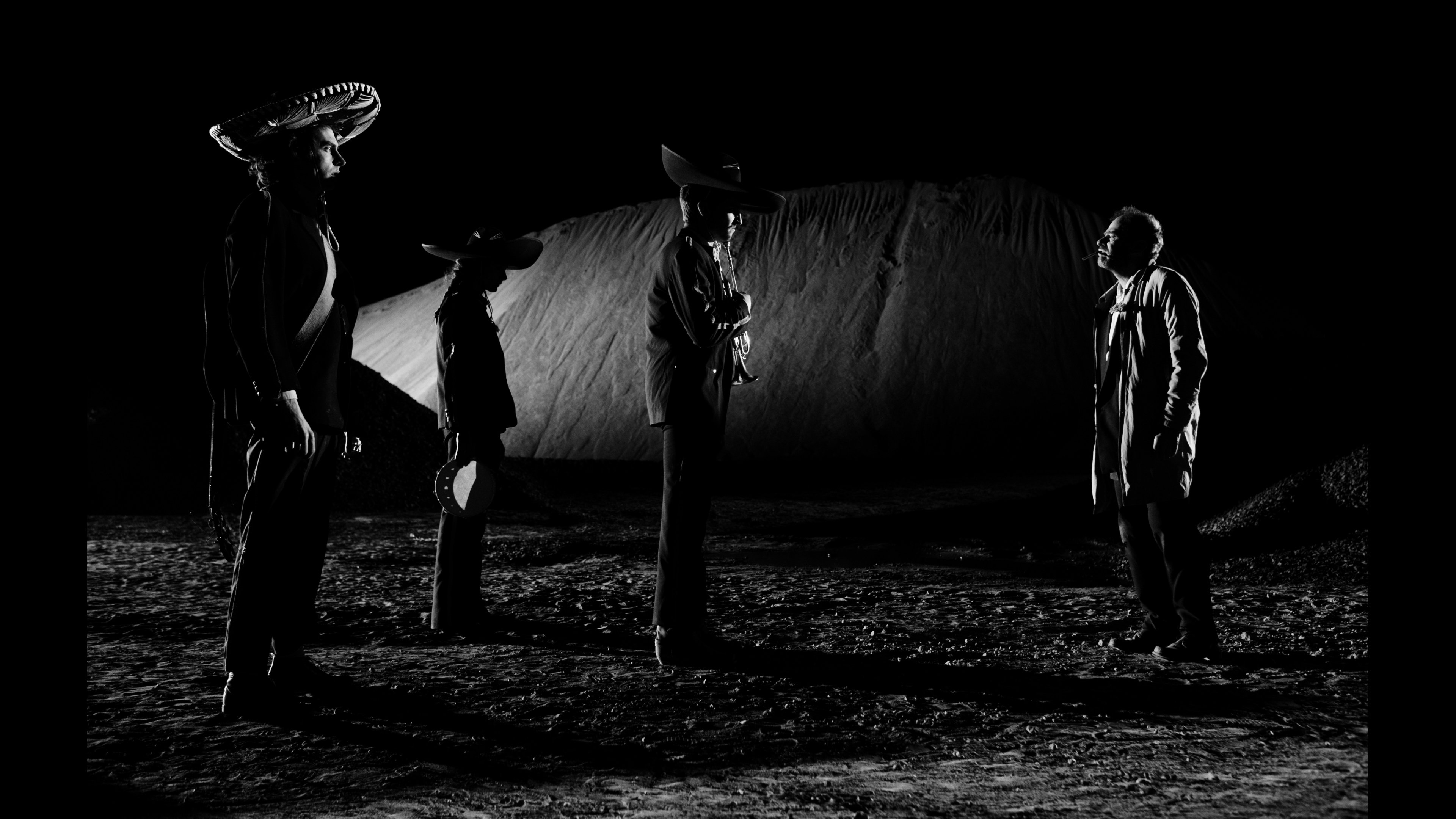 Imagem do Filme Oh Dear, I Am Being Followed by a Mariachi Band!