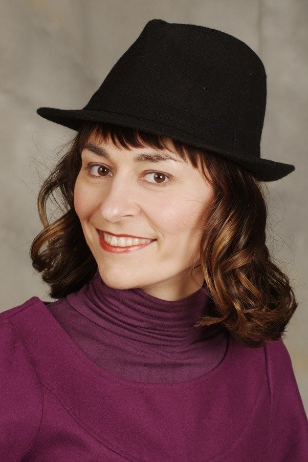 Alena Surzhikova | Director