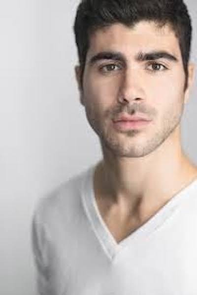 et billede af David Azar