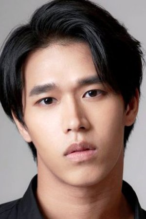 Thanakrit Talasopon's picture in the cast