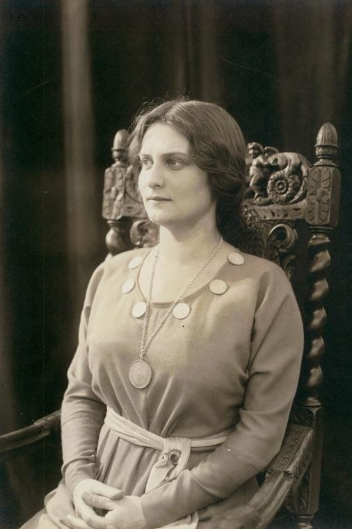 Ida Orloff's picture in the cast