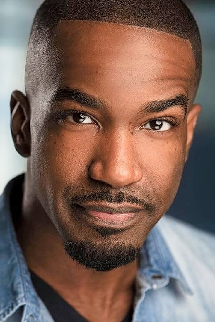 et billede af Kristopher Charles