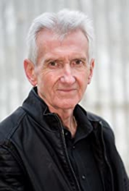 et billede af Johnathon Farrell