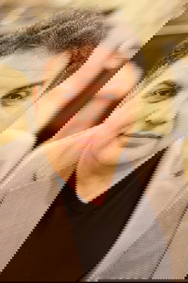 et billede af James DiEugenio