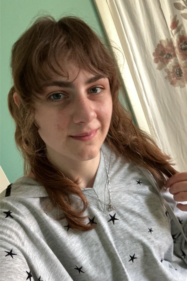 Lyra Blobaum as April May-June