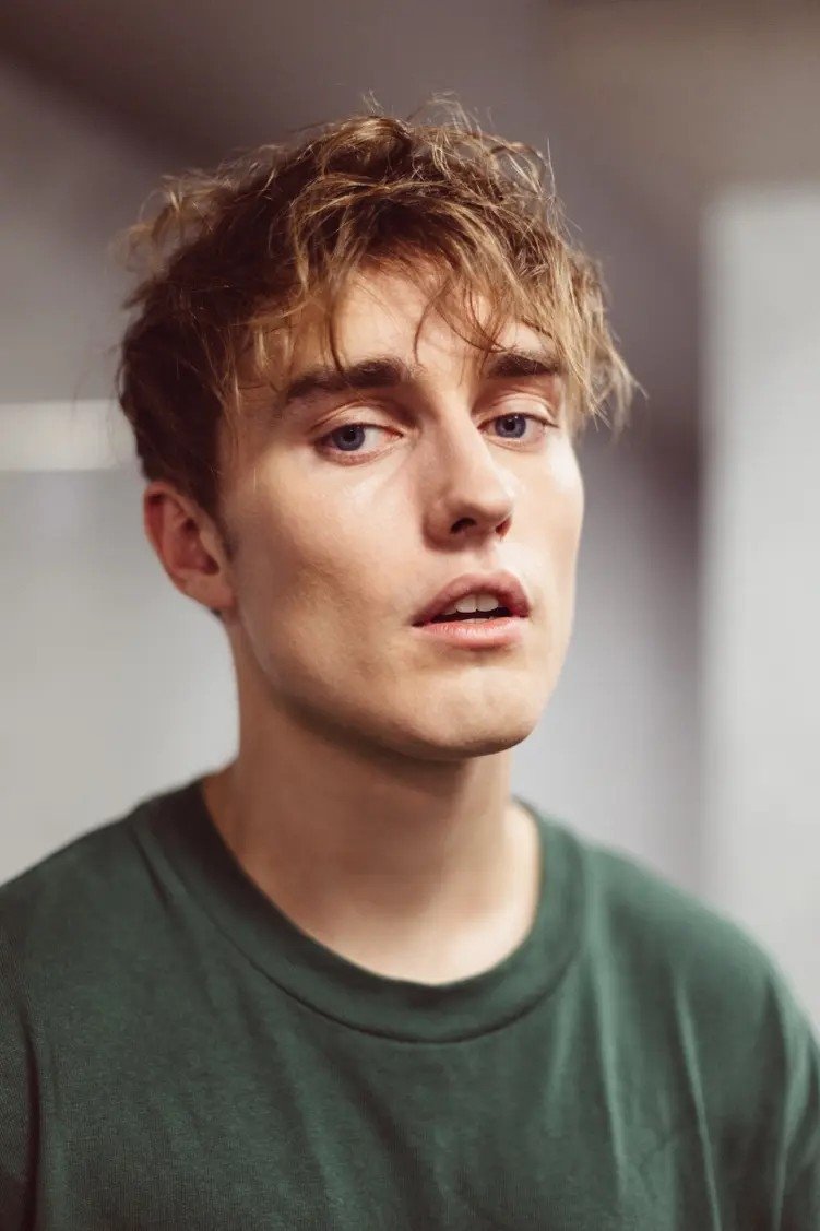 et billede af Sam Fender
