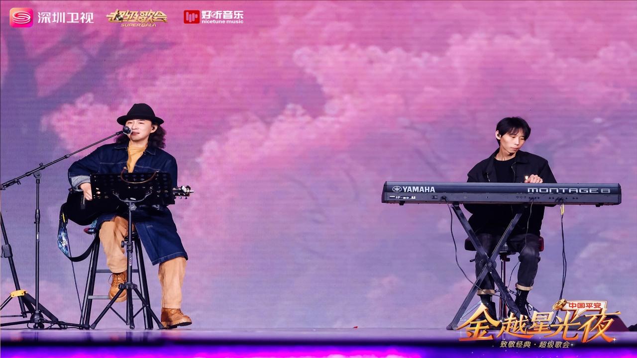 深圳卫视超级歌会 ()