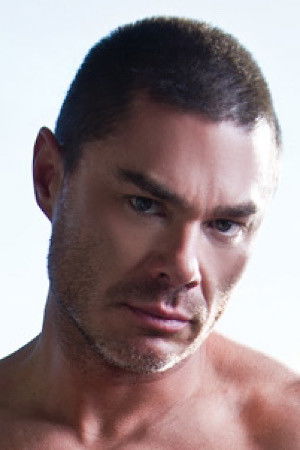 et billede af Jason Vault