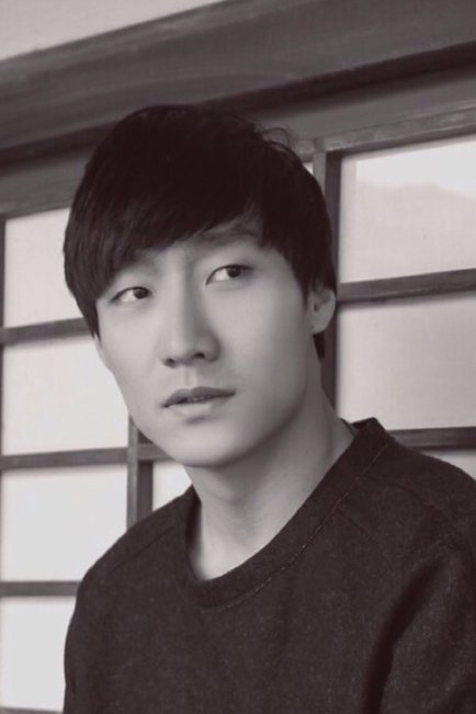 et billede af Zhang Aoyue