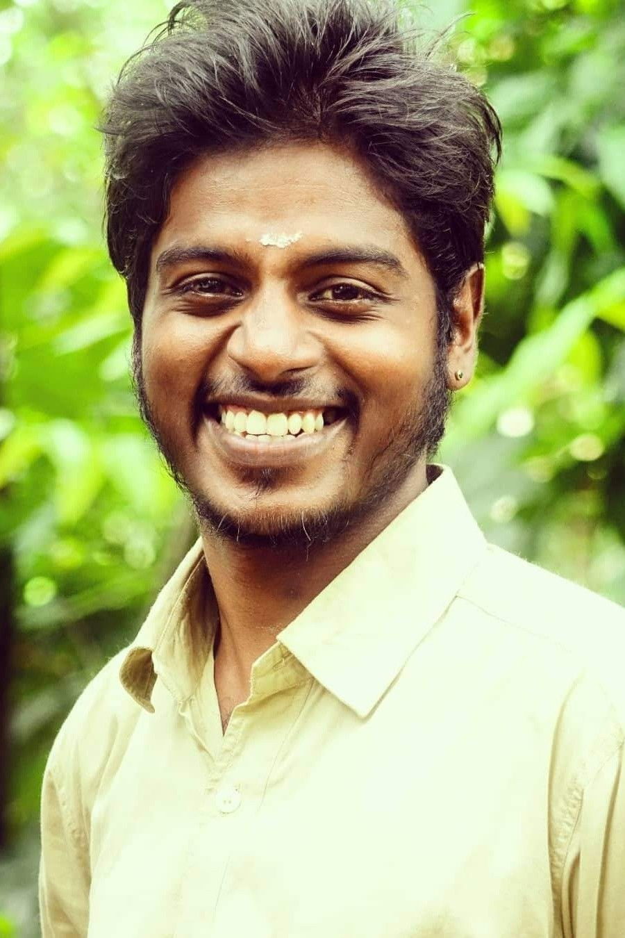 et billede af Sumesh Moor