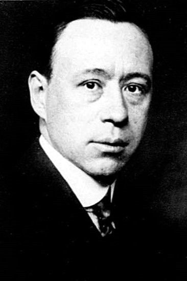 et billede af Paul E. Burns