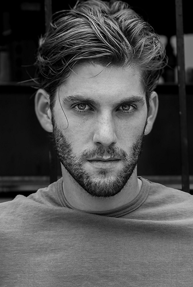 et billede af Max Curnin