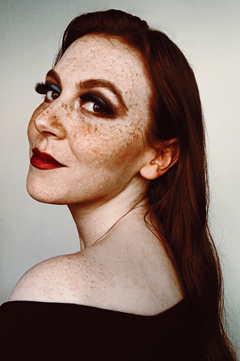 et billede af Bailey Colors