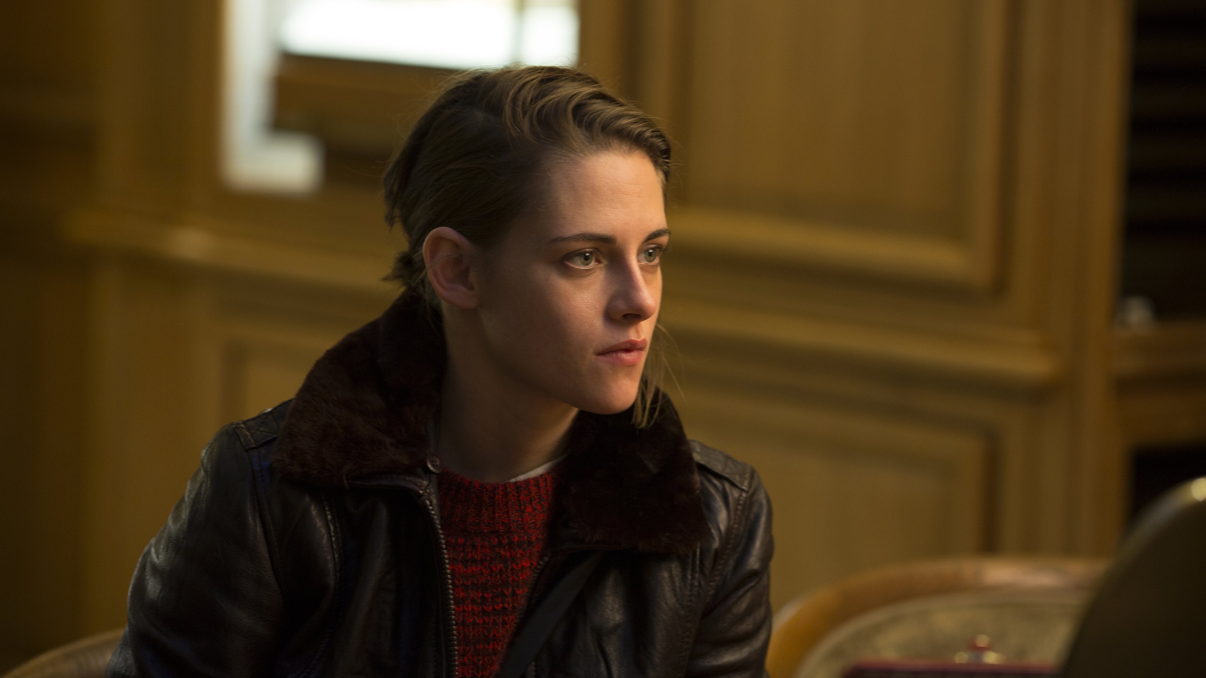 Personal Shopper (2016)