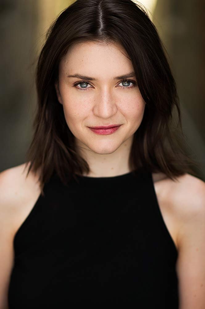 Madeleine Levins as Levdog