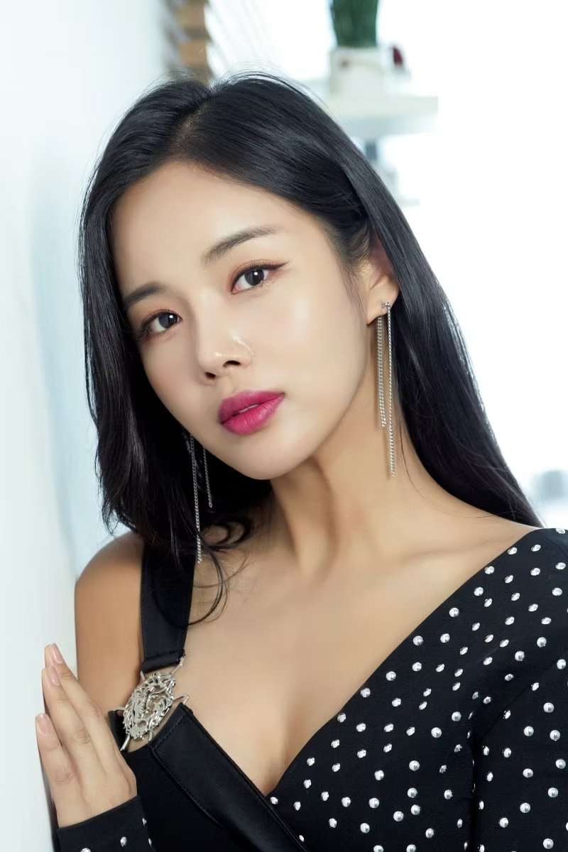 et billede af Jo Jung-min