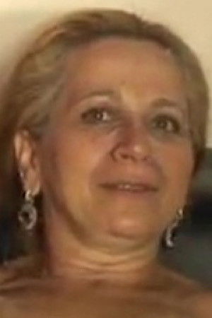 et billede af Lara Saint