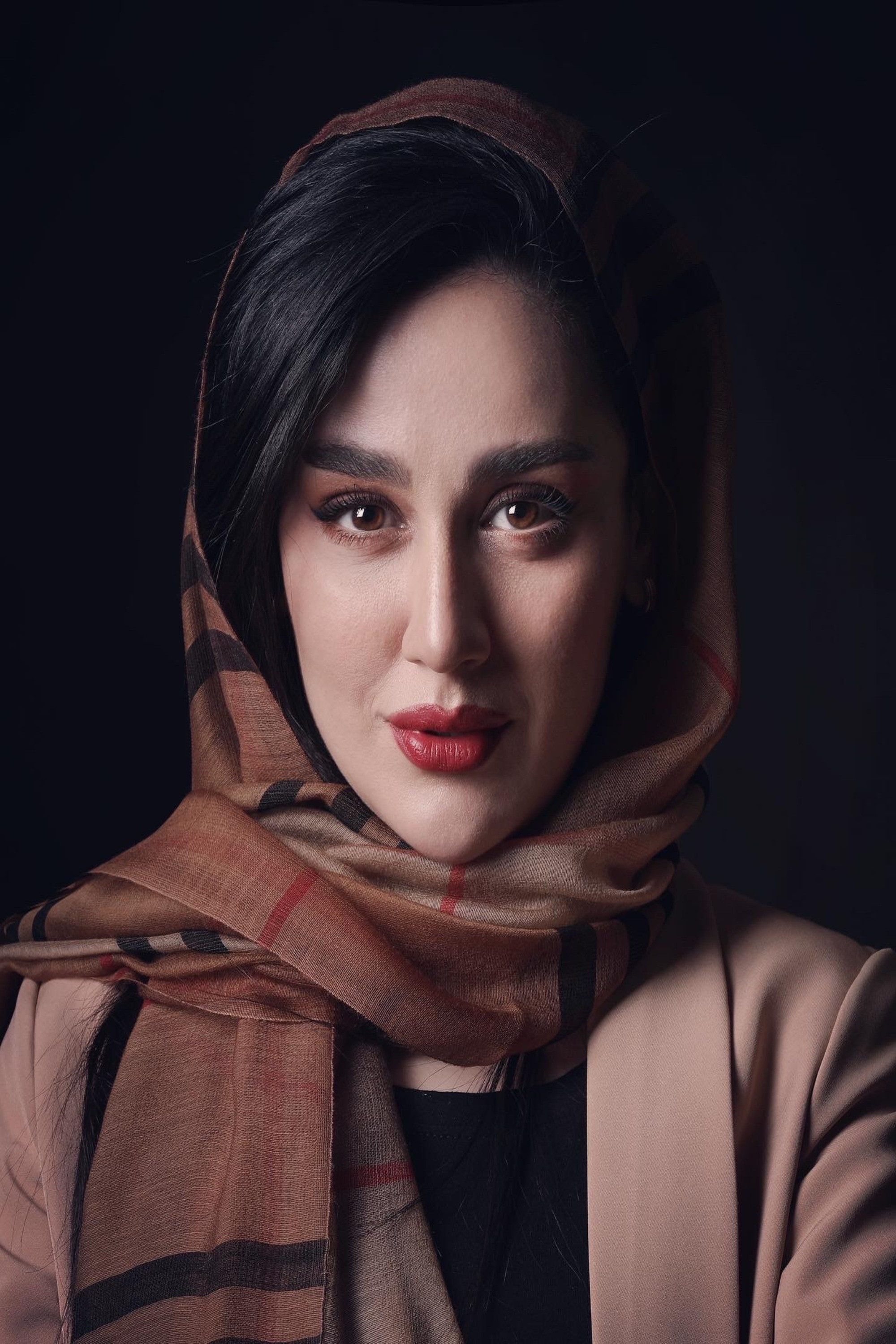 et billede af Mitra Rafee