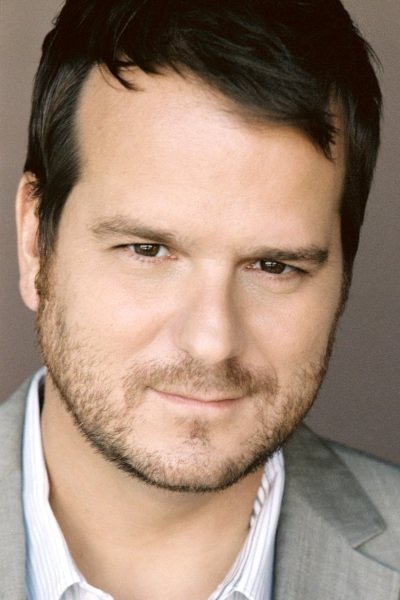 et billede af John Romano