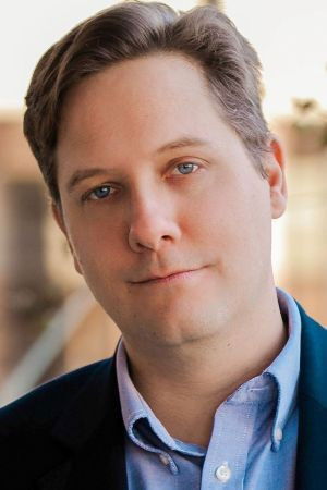 et billede af James Stover