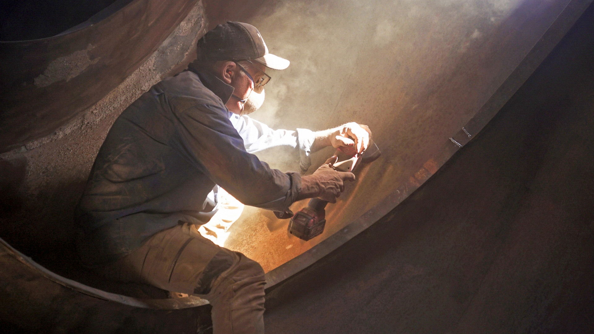 Outback Opal Hunters S13E04 backdrop