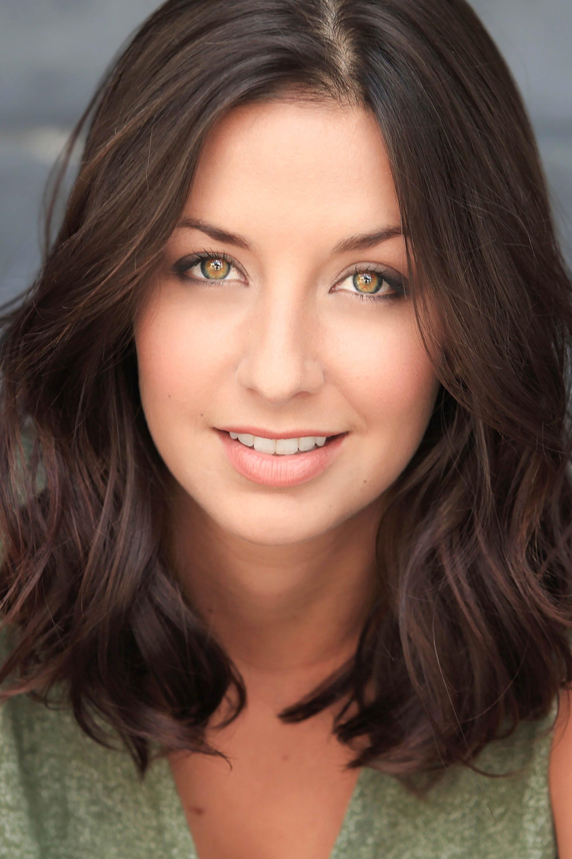 et billede af Adriana Leonard