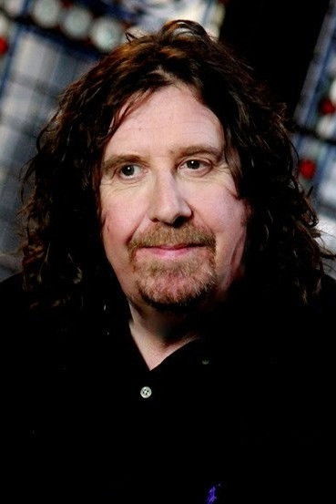 et billede af Malcolm Holmes