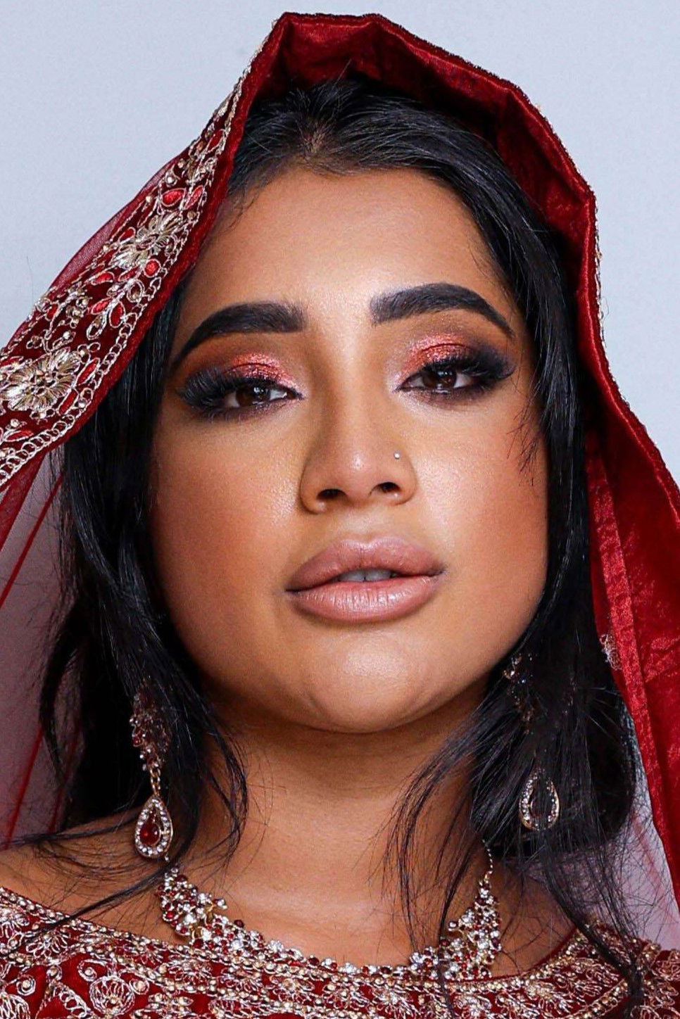 et billede af Yasmina Khan