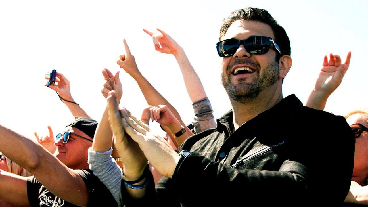 Fanattitude avec Adam Richman backdrop