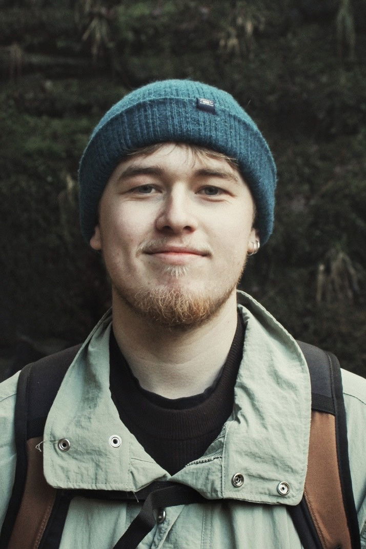 et billede af Luke Esders