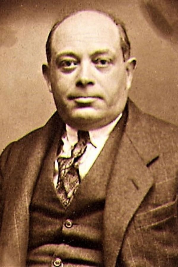 Adolf E. Licho as Dr. Hauser