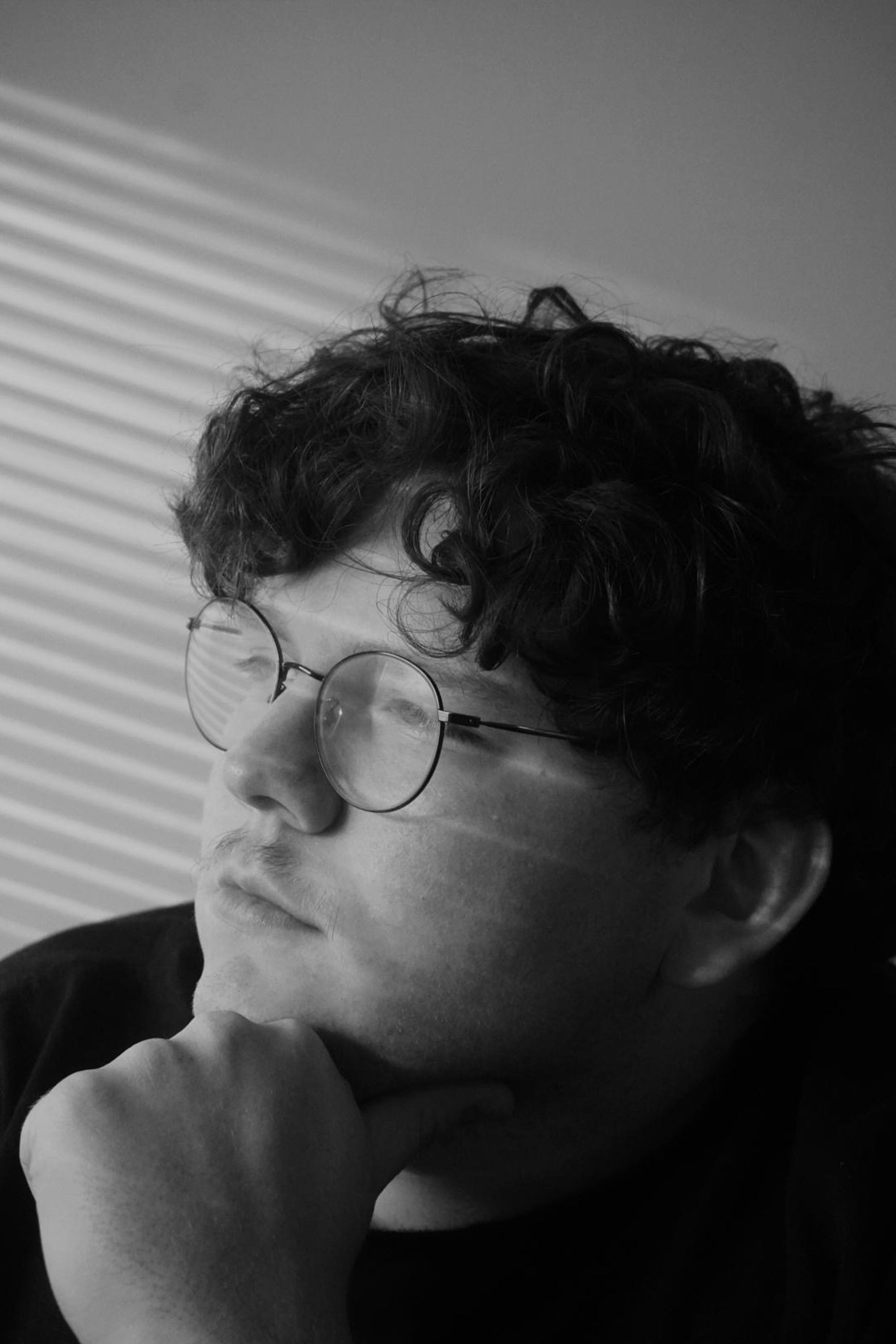 et billede af Joel Brooks