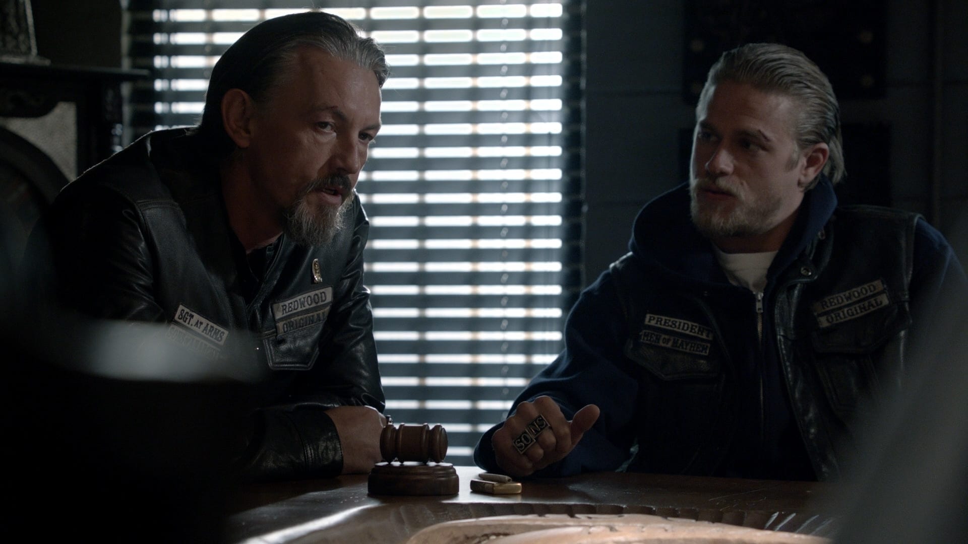 Sons of Anarchy: Season 5 Episode 5 - Orca Shrugged.