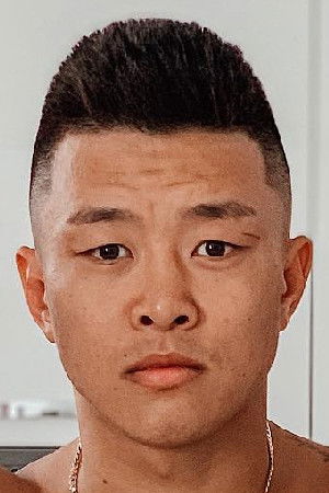 et billede af Arnold Khegai