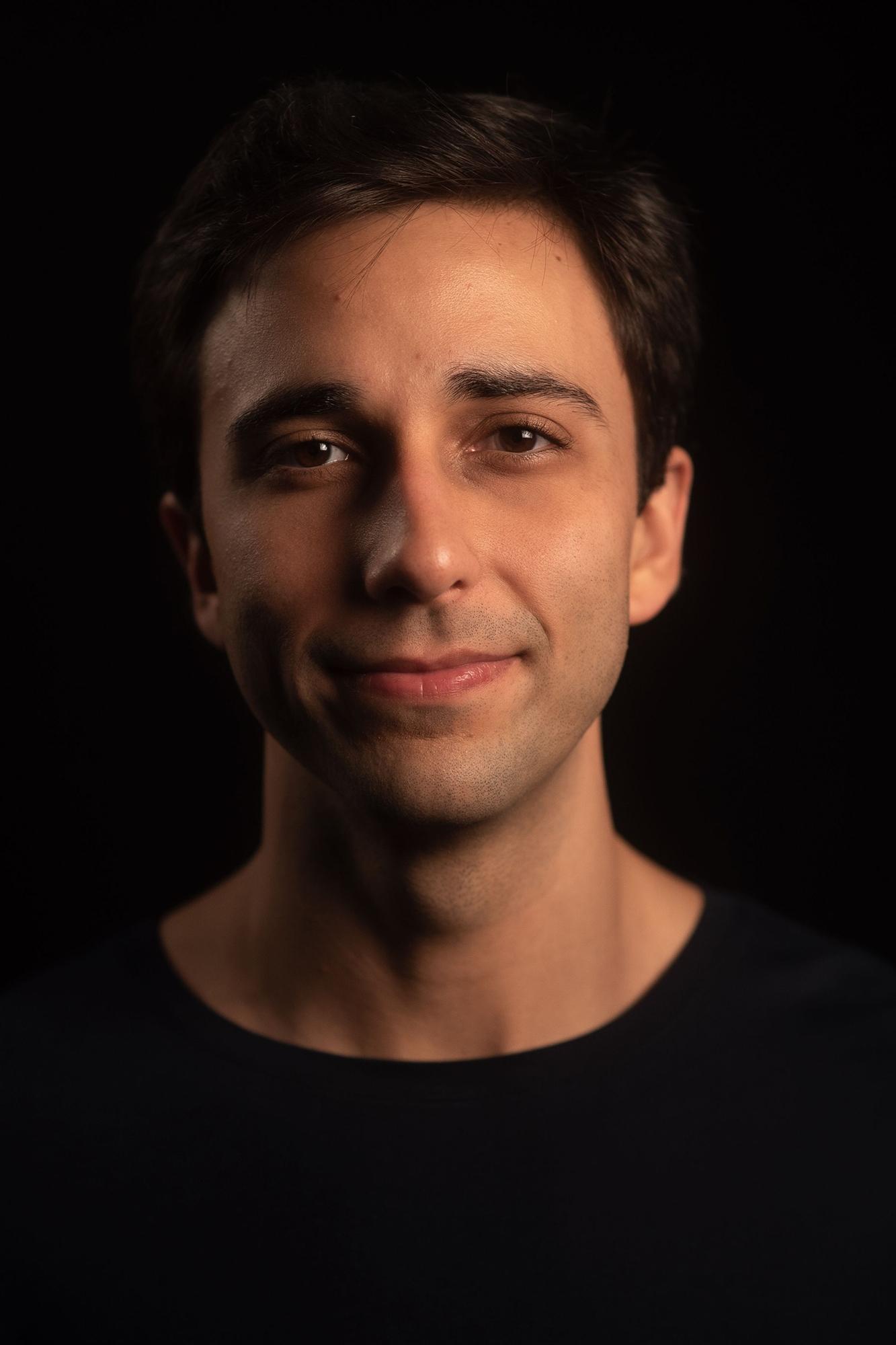 et billede af Isaac Garza