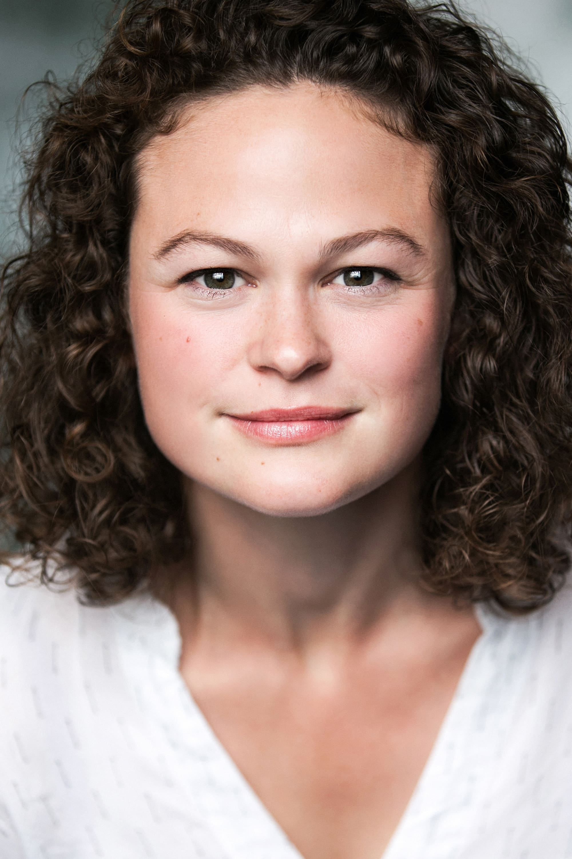 et billede af Rosie Jones