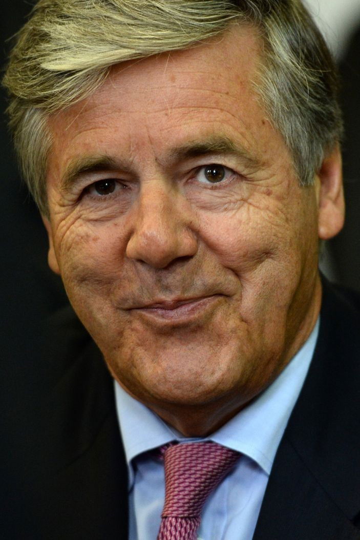 et billede af Josef Ackermann