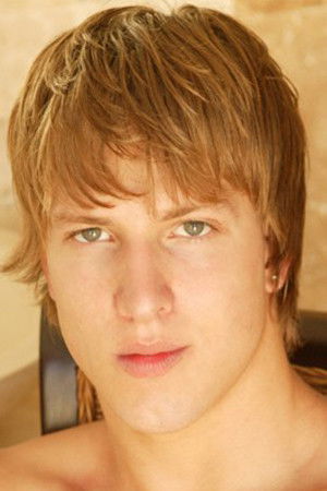 et billede af Ethan Clarke