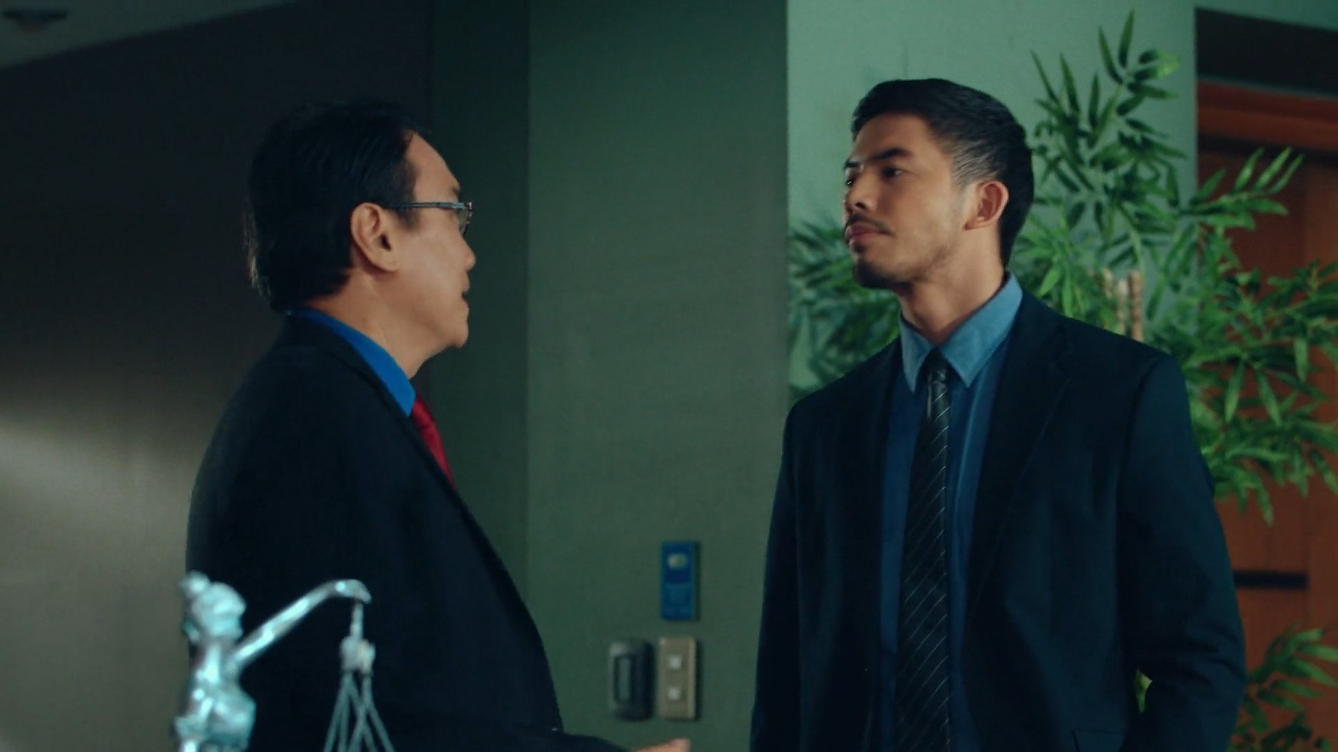 Nag-aapoy na Damdamin Staffel 1 :Folge 17 