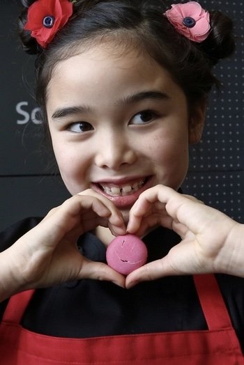 Estie Kung's picture in the cast