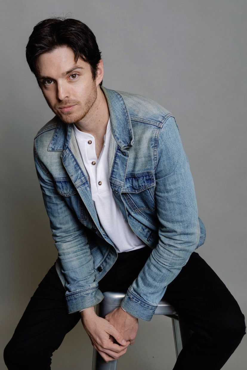 et billede af Andrew Thomas