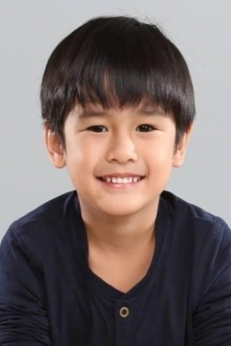 Miguel Vergara's picture in the cast