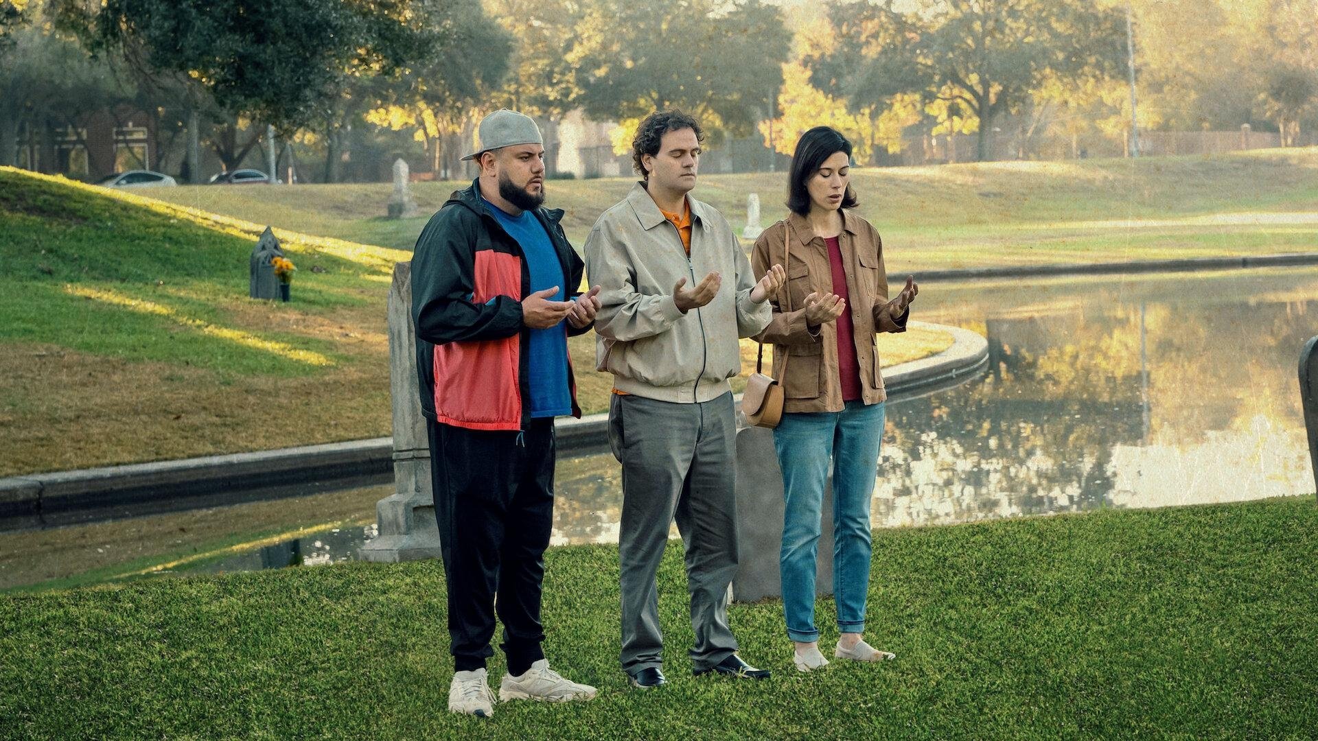 "Mo" (2022): Uma Comédia Dramática Sensível e Engraçada Sobre um Refugiado Palestino Buscando Asilo nos Estados Unidos com Sua Família 1 q1ae617e6AIceWH9RZPbpaovq1f