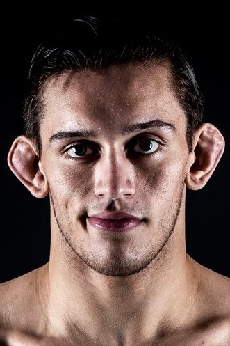 et billede af Lucas Brennan