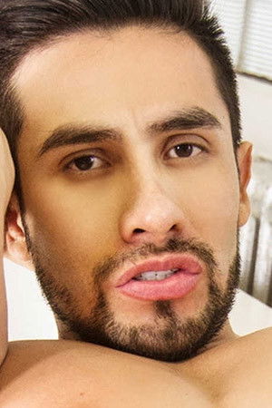 et billede af Derek Allan